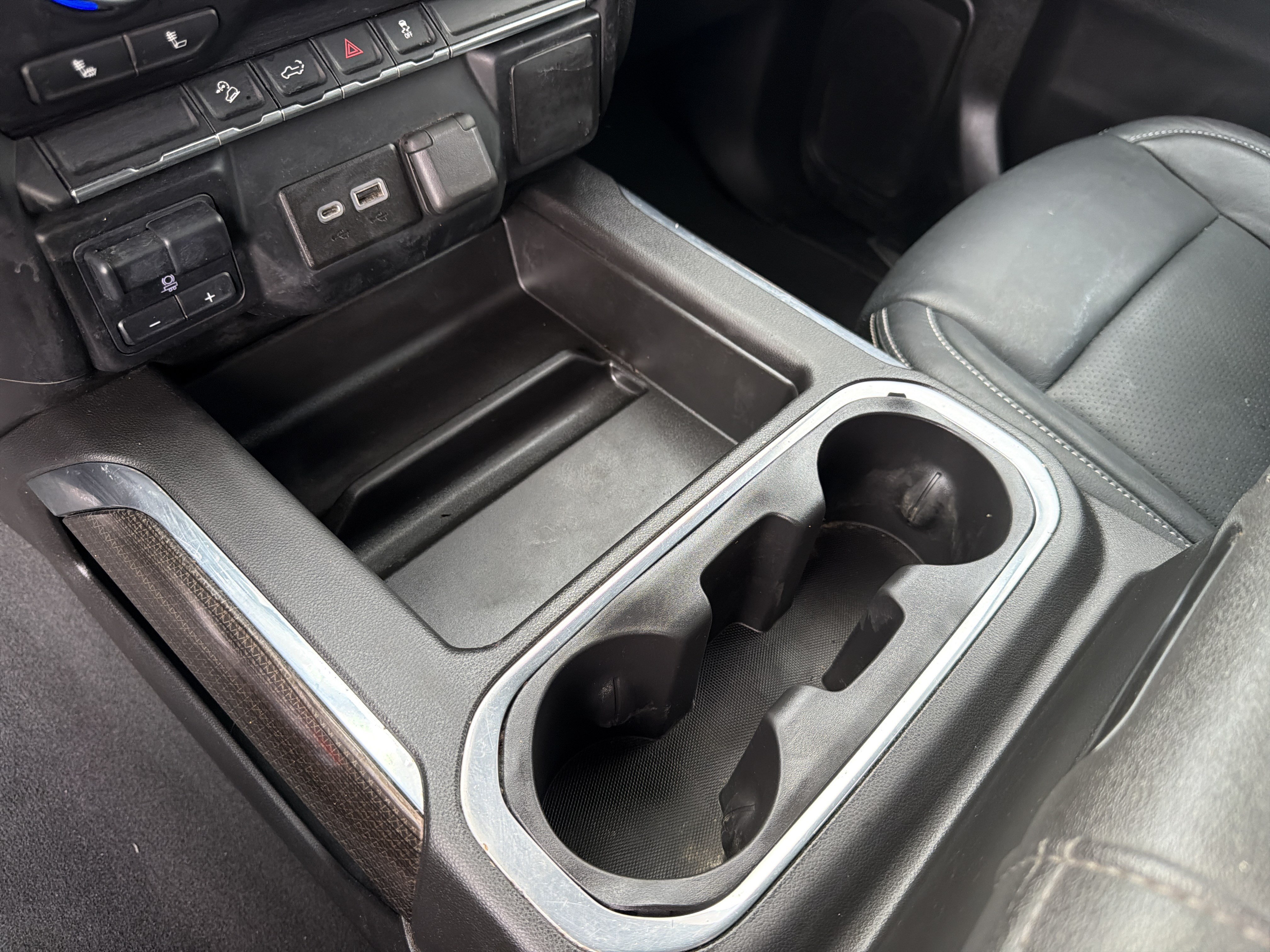 Used 2022 Chevrolet Silverado 1500 LT Trail Boss w/ Bed Protection Package AWD/4WD image 38