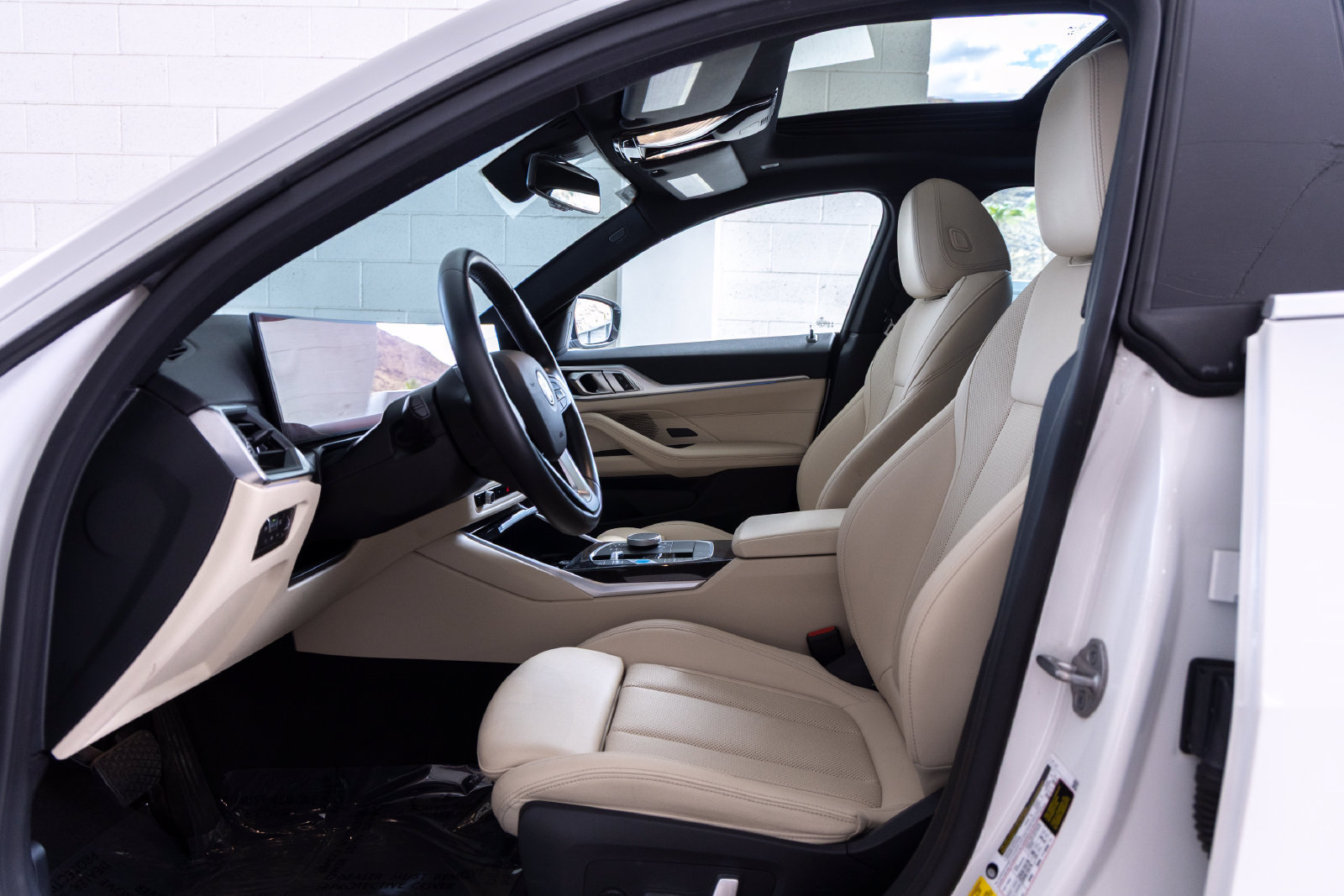Certified 2023 BMW i4 eDrive40 RWD image 14
