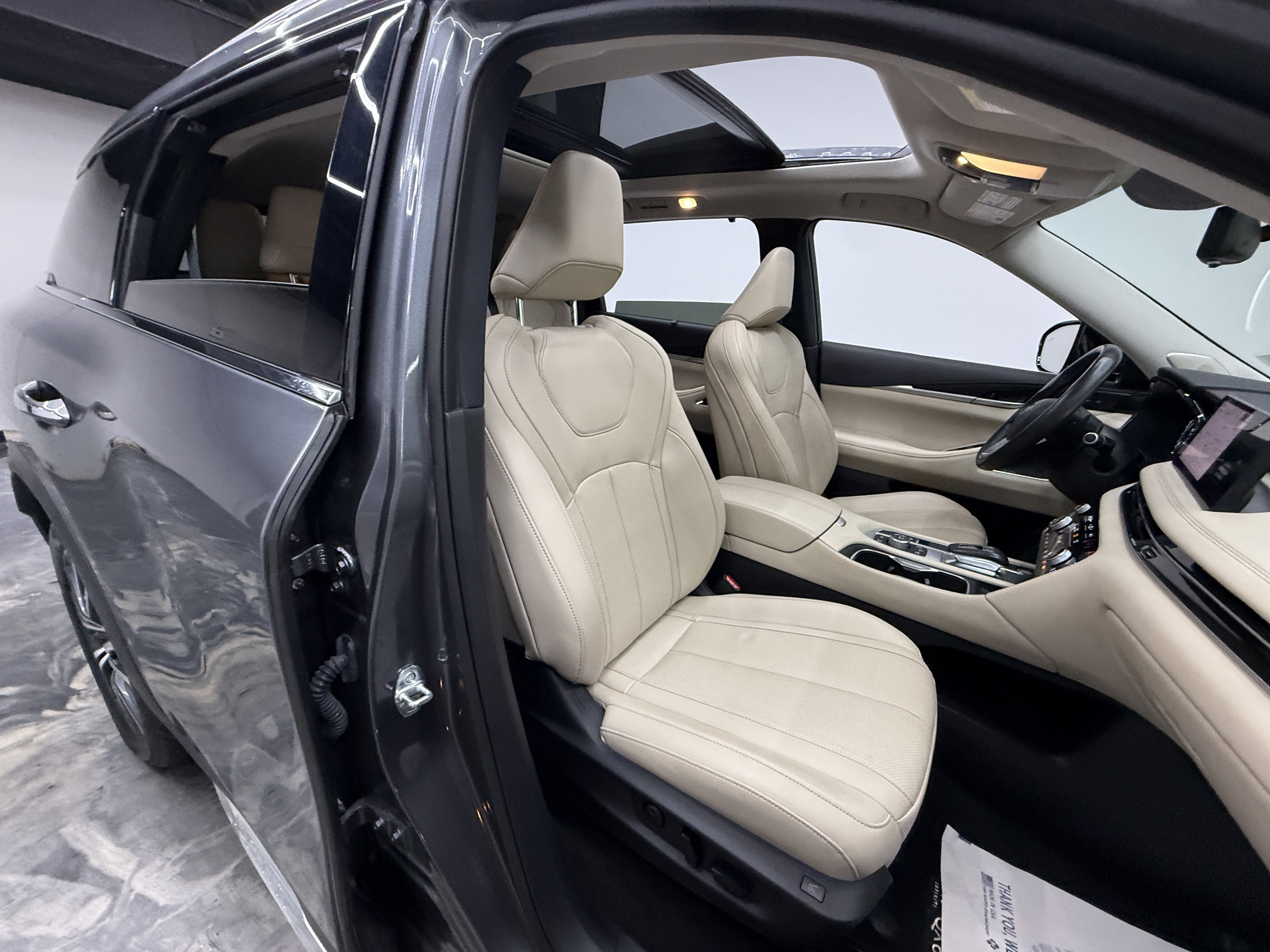 Used 2024 INFINITI QX60 Sensory AWD/4WD image 22