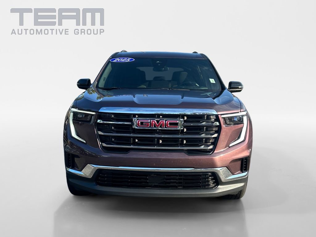 Used 2025 GMC Acadia Elevation image 2