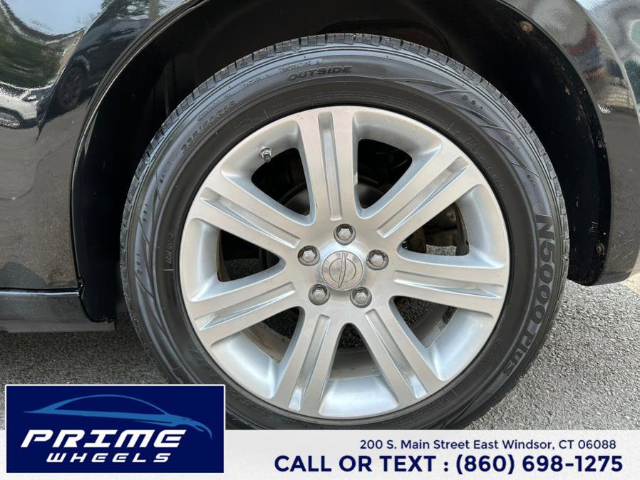 Used 2013 Chrysler 200 LX FWD image 23