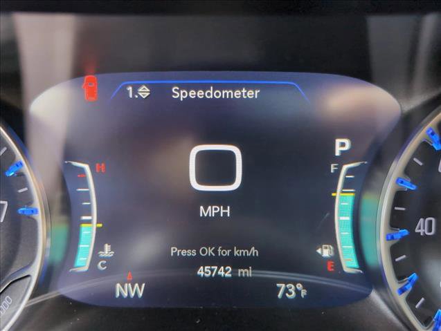Used 2024 Chrysler Pacifica Limited FWD image 11