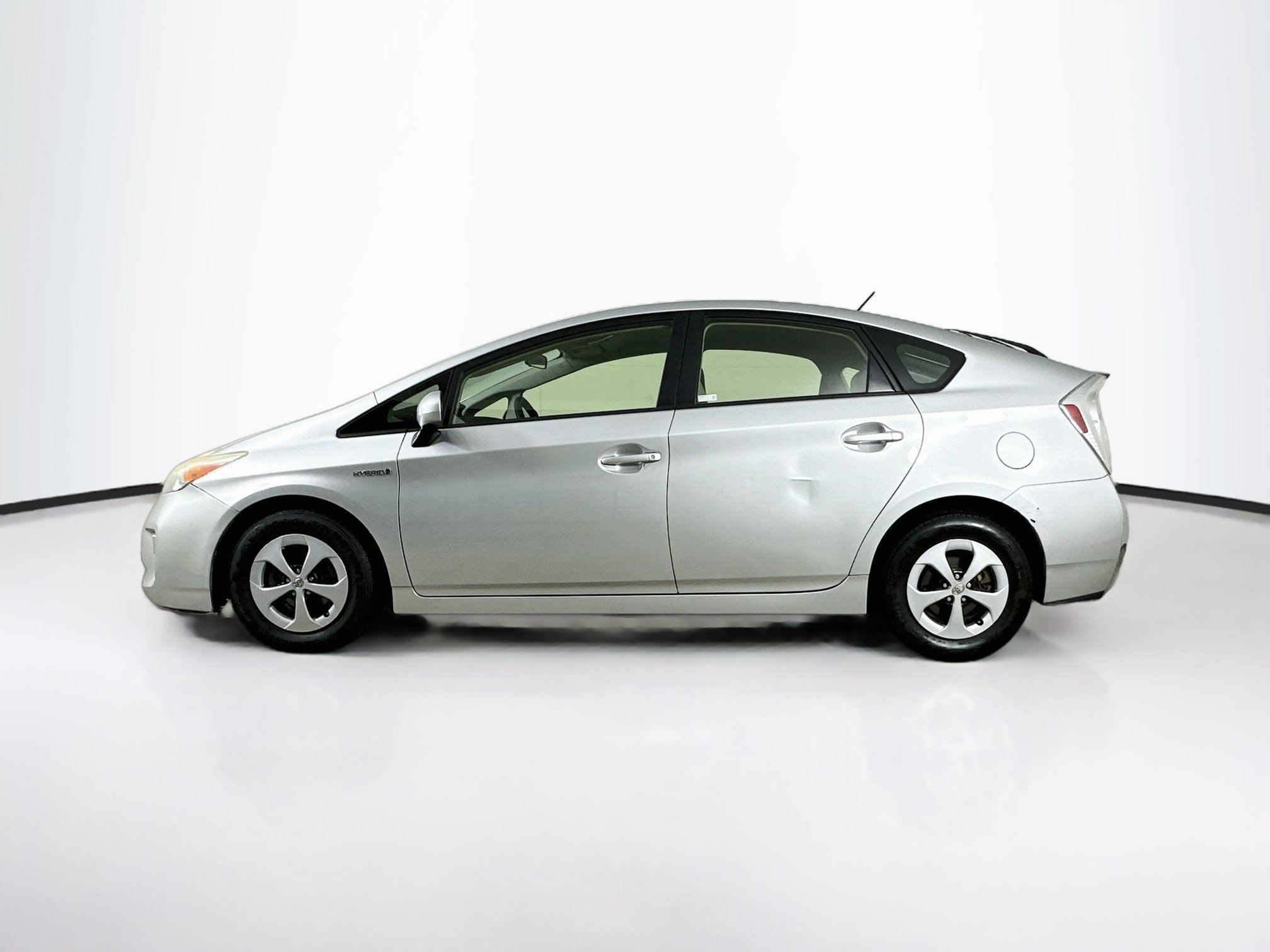 Used 2013 Toyota Prius Two FWD image 4