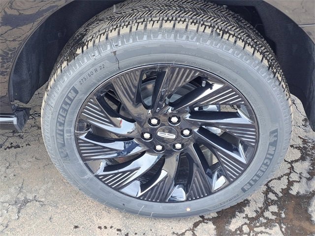 New 2026 Lincoln Navigator Reserve w/ Jet Appearance Package image 28