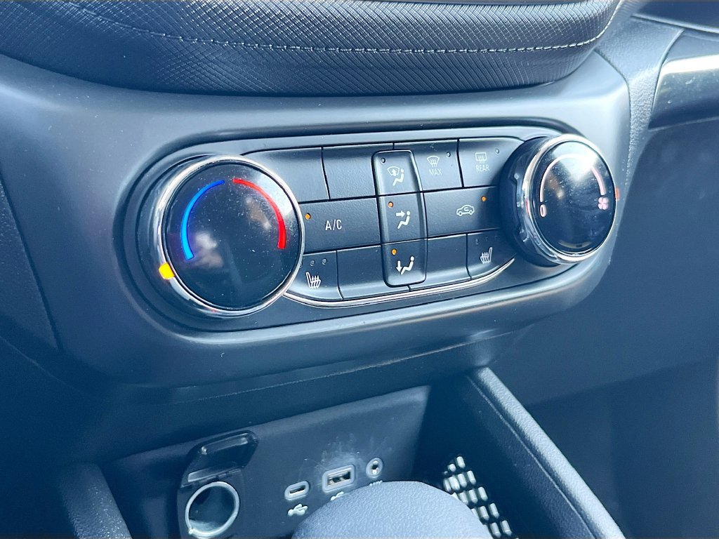 Used 2023 Chevrolet TrailBlazer LT FWD image 15
