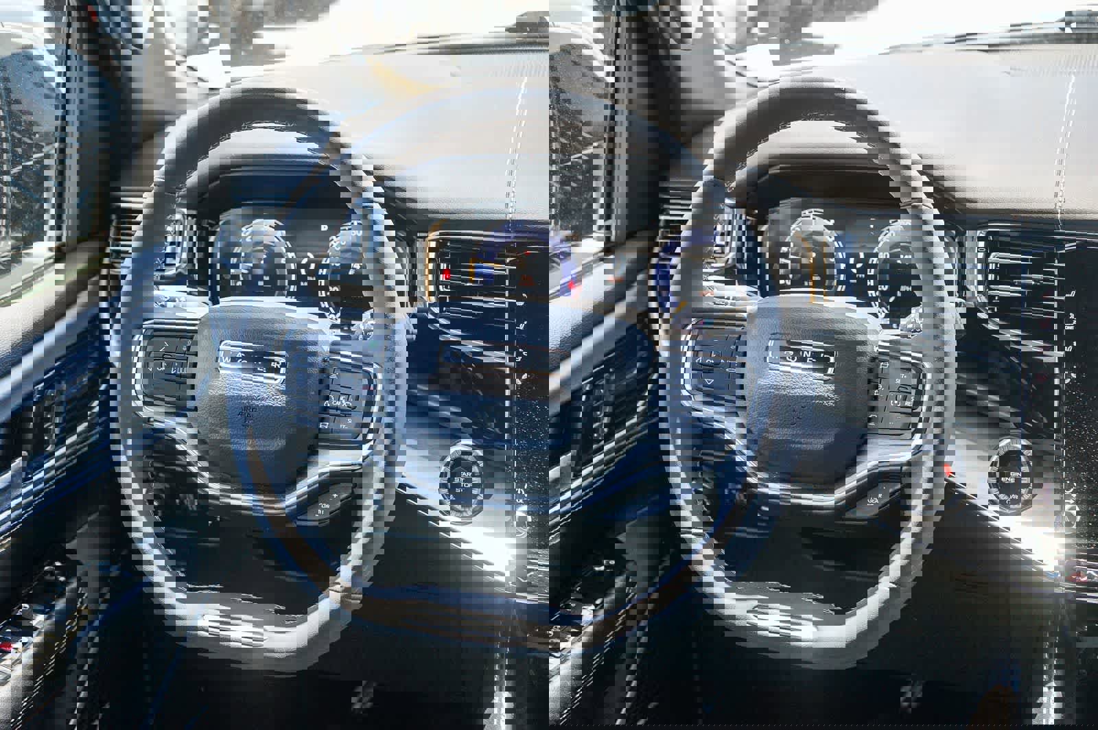 Used 2023 Jeep Wagoneer 2WD w/ Convenience Group I image 12