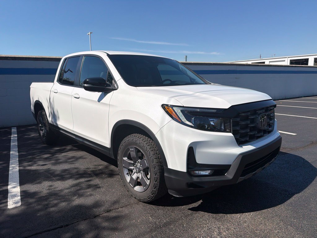 Certified 2025 Honda Ridgeline TrailSport image 7