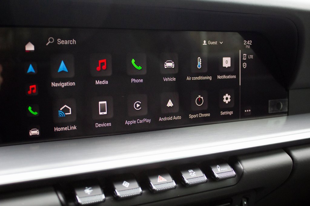 Used 2022 Porsche 911 Turbo S image 15