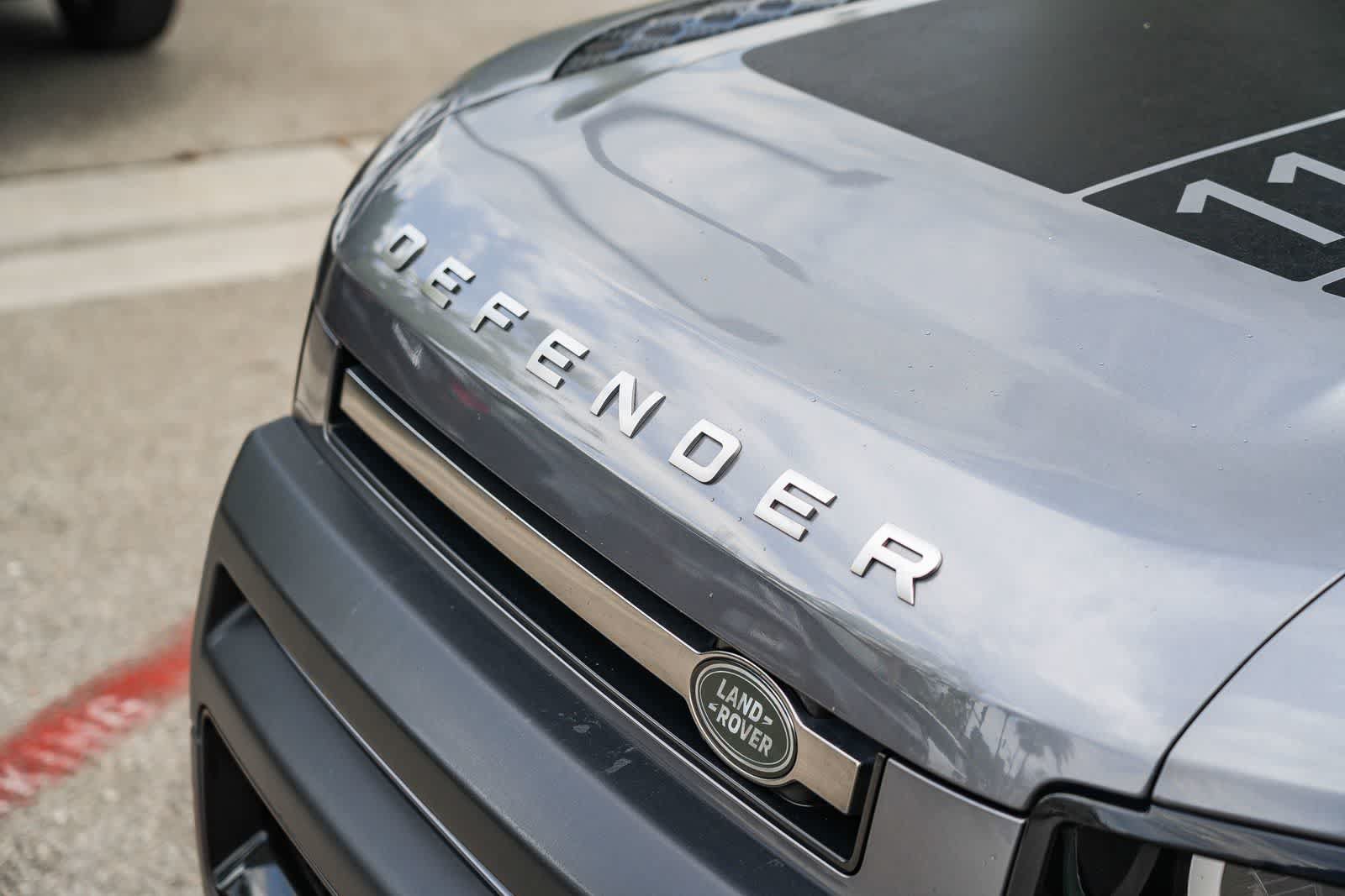 Used 2022 Land Rover Defender 110 S AWD/4WD image 11