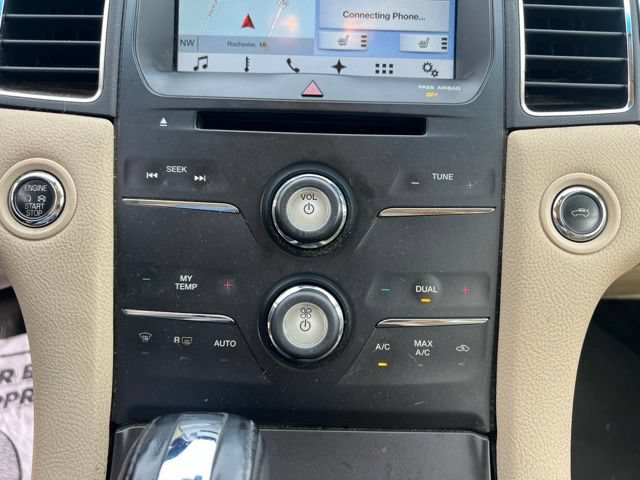 Used 2017 Ford Taurus SEL w/ Equipment Group 201A FWD image 26