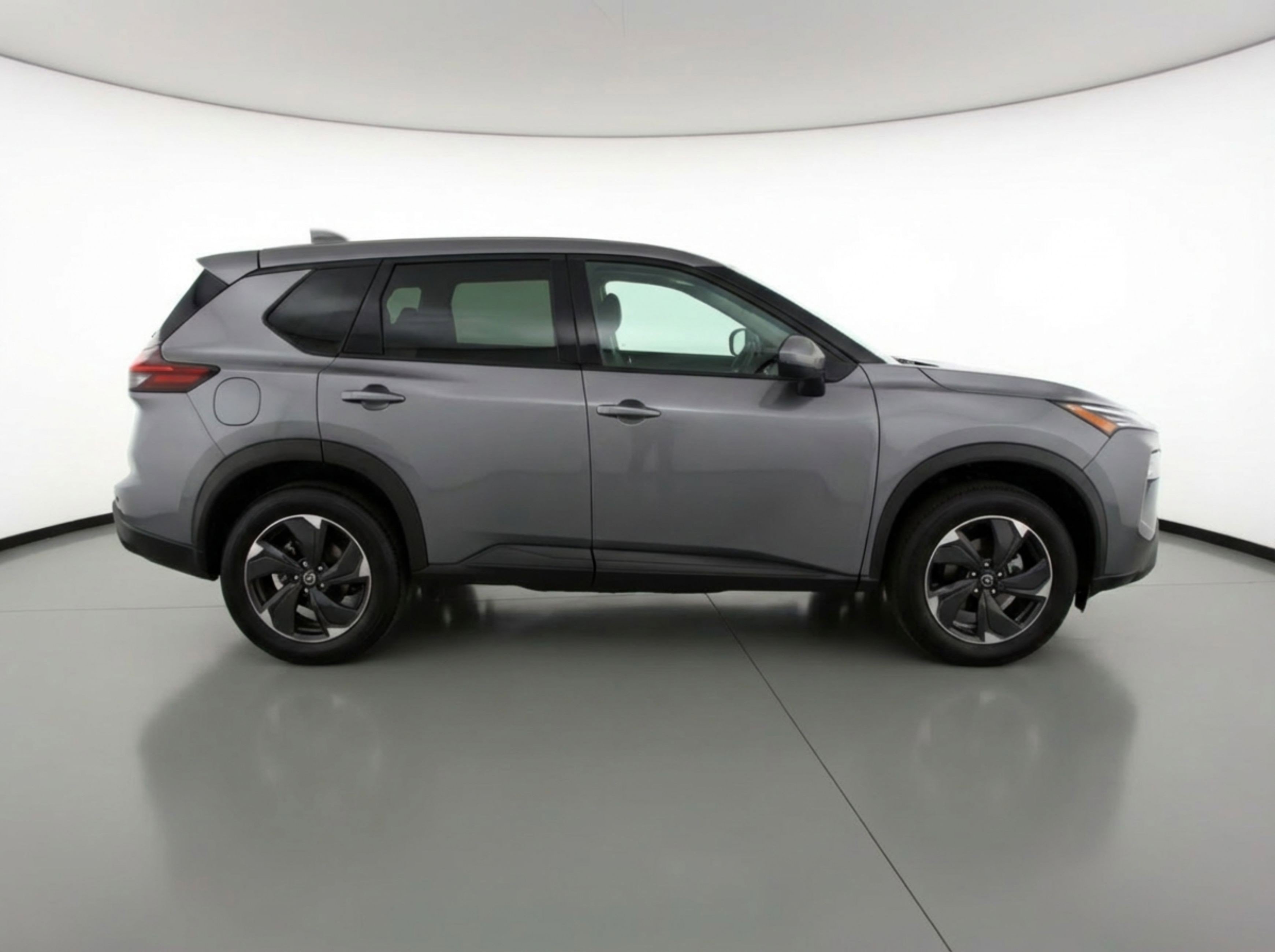 Used 2025 Nissan Rogue SV FWD image 11
