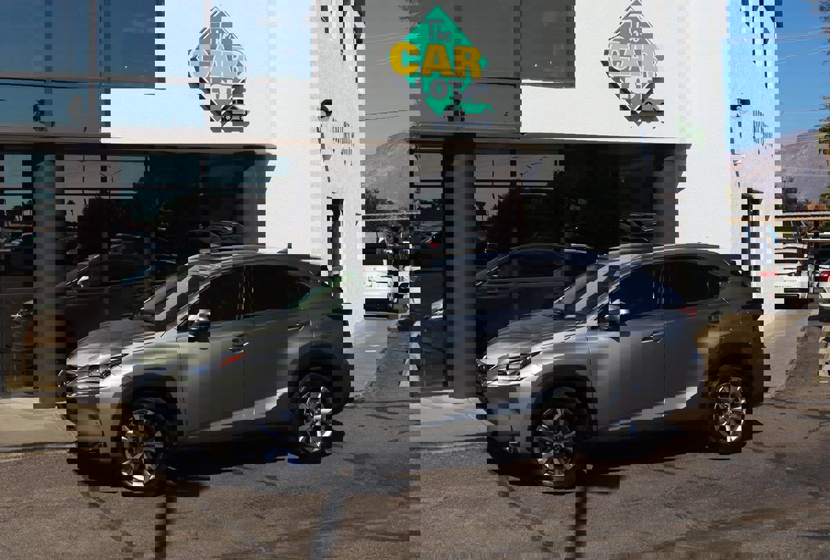 Used 2017 Lexus NX 200t FWD w/ Premium Package image 4