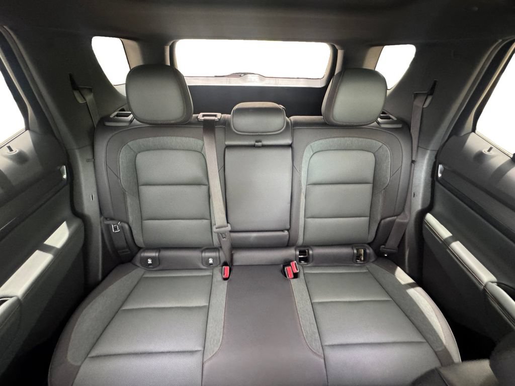 Used 2026 GMC Terrain AT4 w/ Convenience Package III AWD/4WD image 18