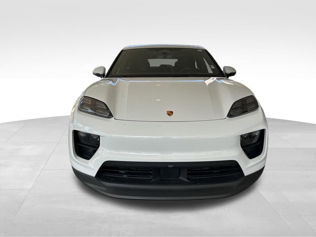 Used 2025 Porsche Macan Electric image 13