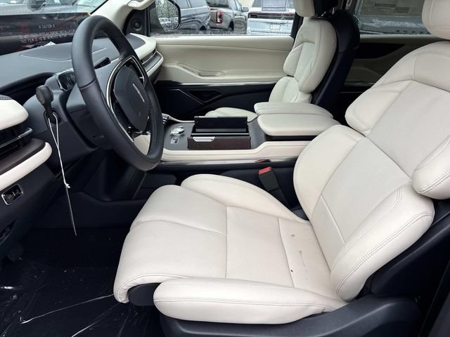 New 2027 Lincoln Navigator Premiere AWD/4WD image 22