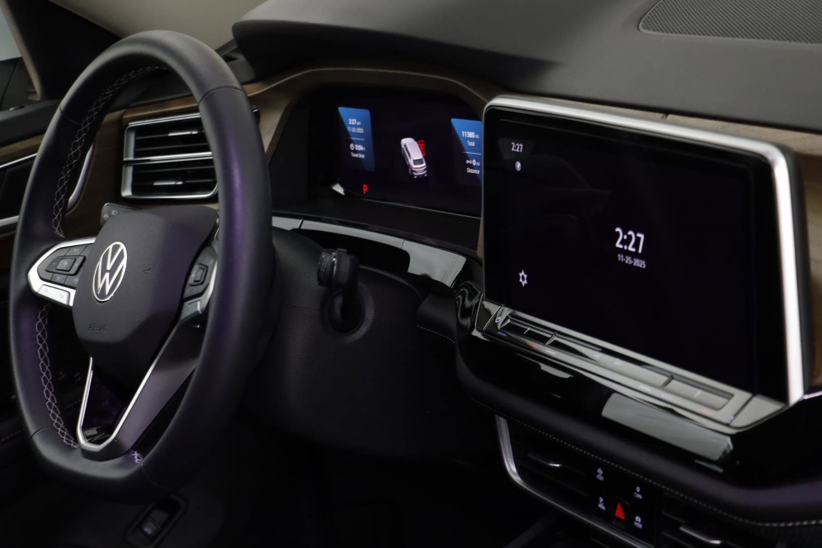 Certified 2024 Volkswagen Atlas SE w/ Black Wheel Package image 20