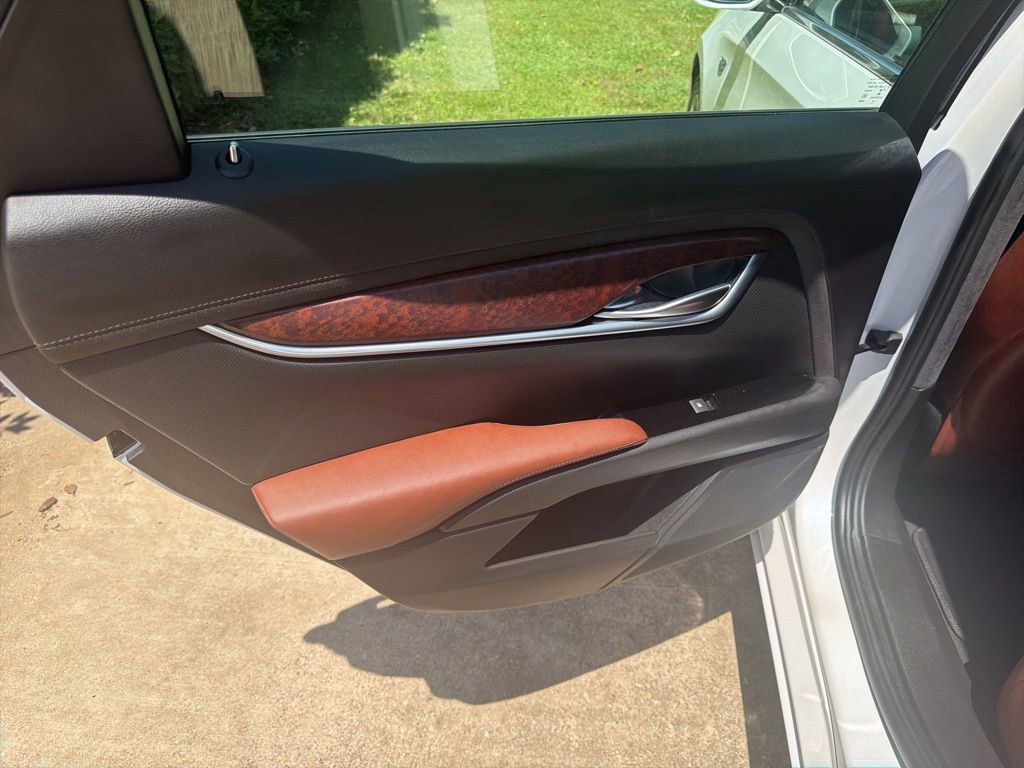 Used 2019 Cadillac XTS Luxury w/ Driver Awareness Package FWD image 16