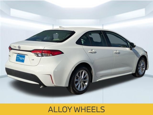 Used 2022 Toyota Corolla LE w/ LE Convenience Package image 6