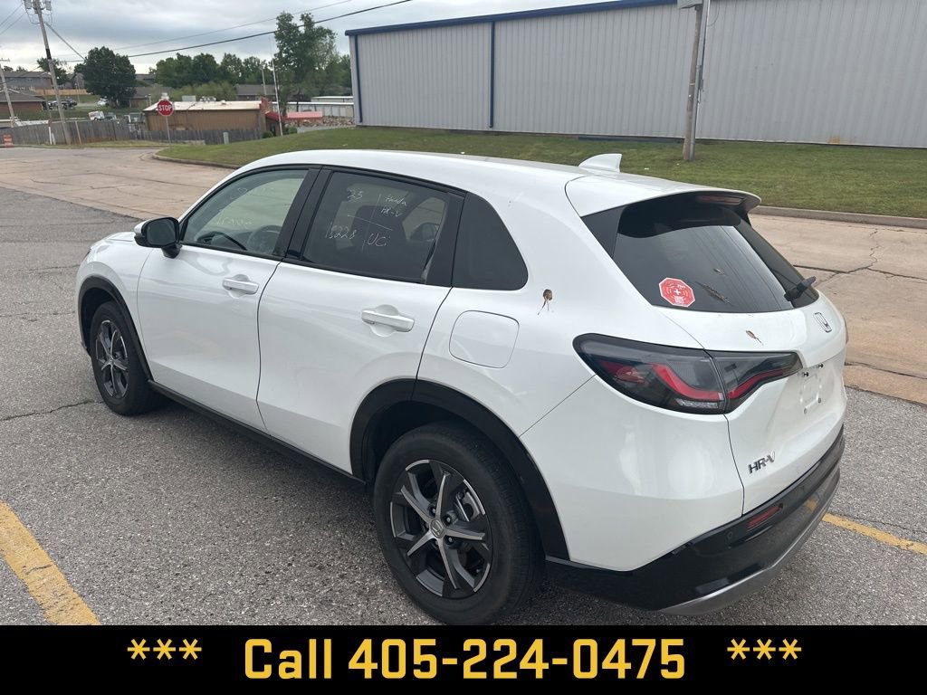 Used 2025 Honda HR-V EX-L image 4