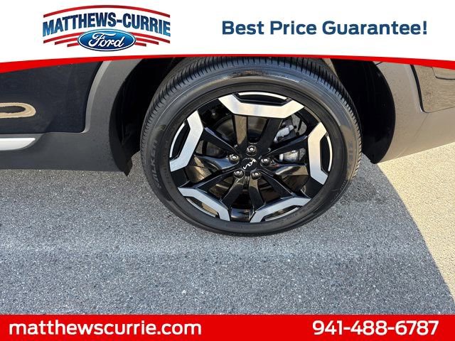 Used 2025 Kia Telluride S image 16