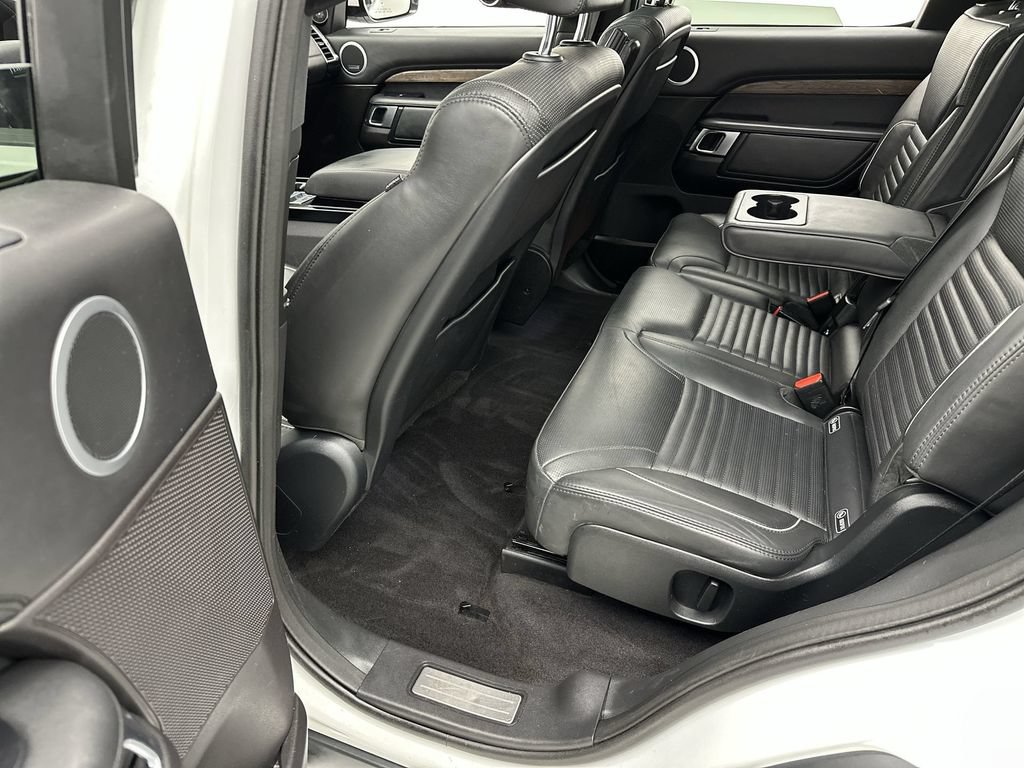Used 2018 Land Rover Discovery HSE Luxury AWD/4WD image 23