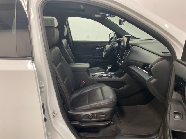 Used 2023 Chevrolet Traverse RS AWD/4WD image 28