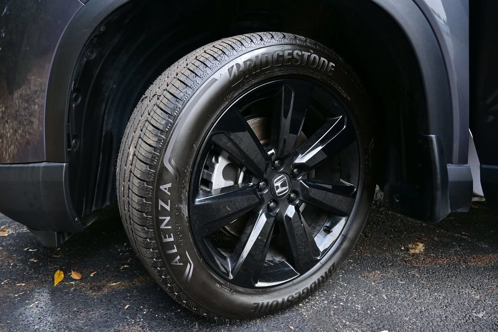Certified 2025 Honda Pilot Black Edition image 7