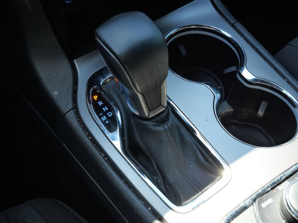 Used 2019 Jeep Grand Cherokee Laredo image 41