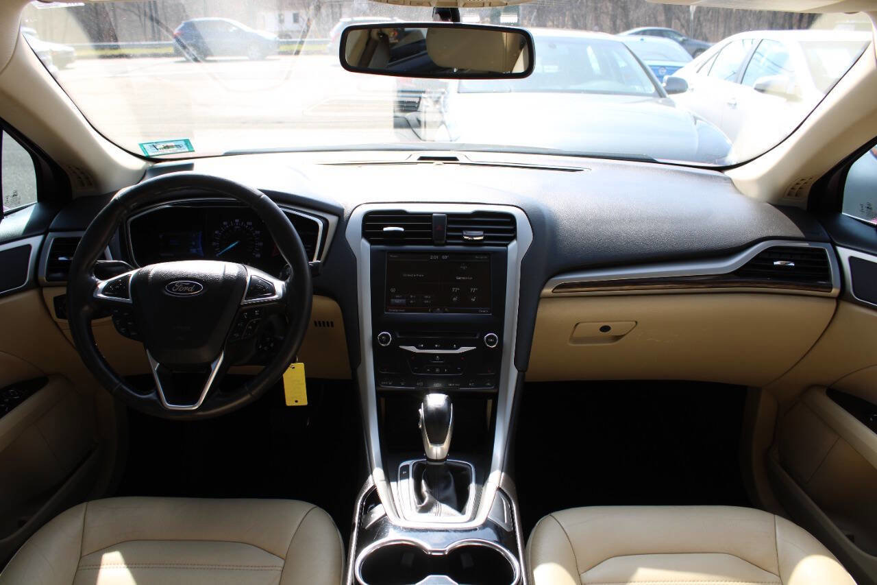 Used 2014 Ford Fusion SE w/ Equipment Group 202A image 33