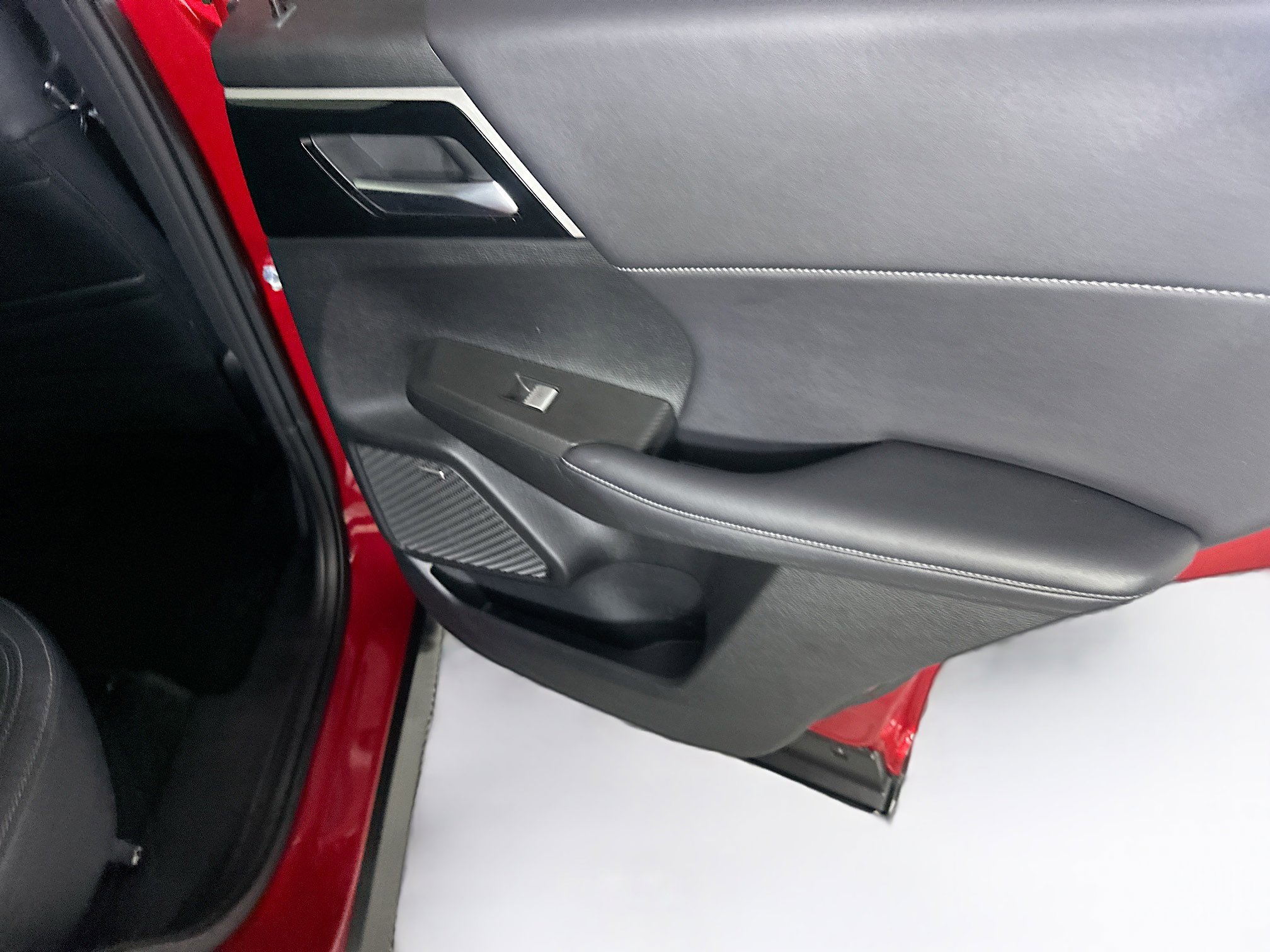 Used 2025 Mitsubishi Outlander SE image 31