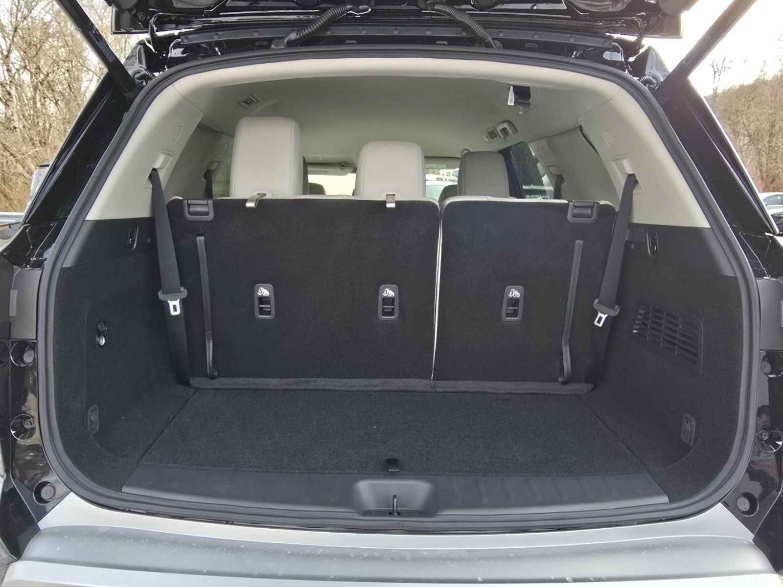 New 2025 Nissan Pathfinder SL image 11