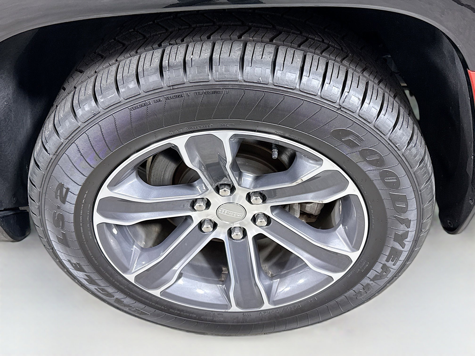 Used 2024 Jeep Grand Wagoneer L 4WD image 31