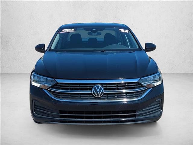Used 2024 Volkswagen Jetta SE video 2