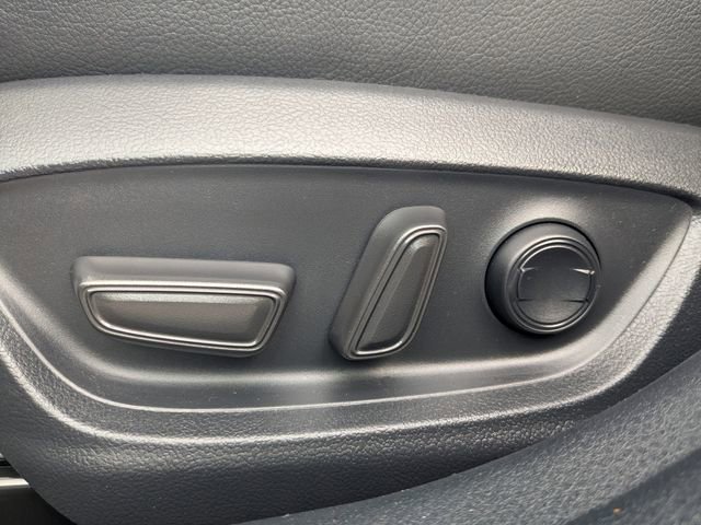 Used 2024 Toyota Camry SE FWD image 19