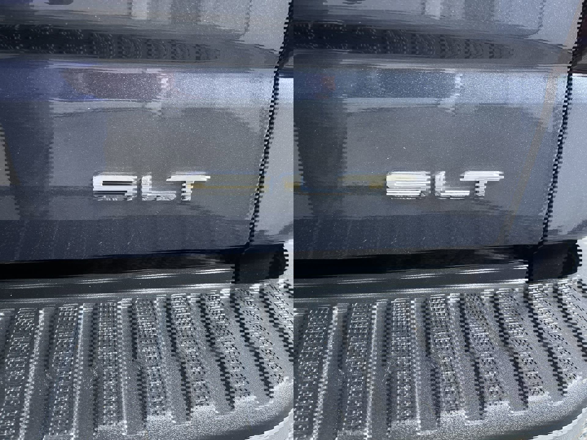 Used 2022 GMC Sierra 1500 SLT w/ SLT Premium Plus Package image 24