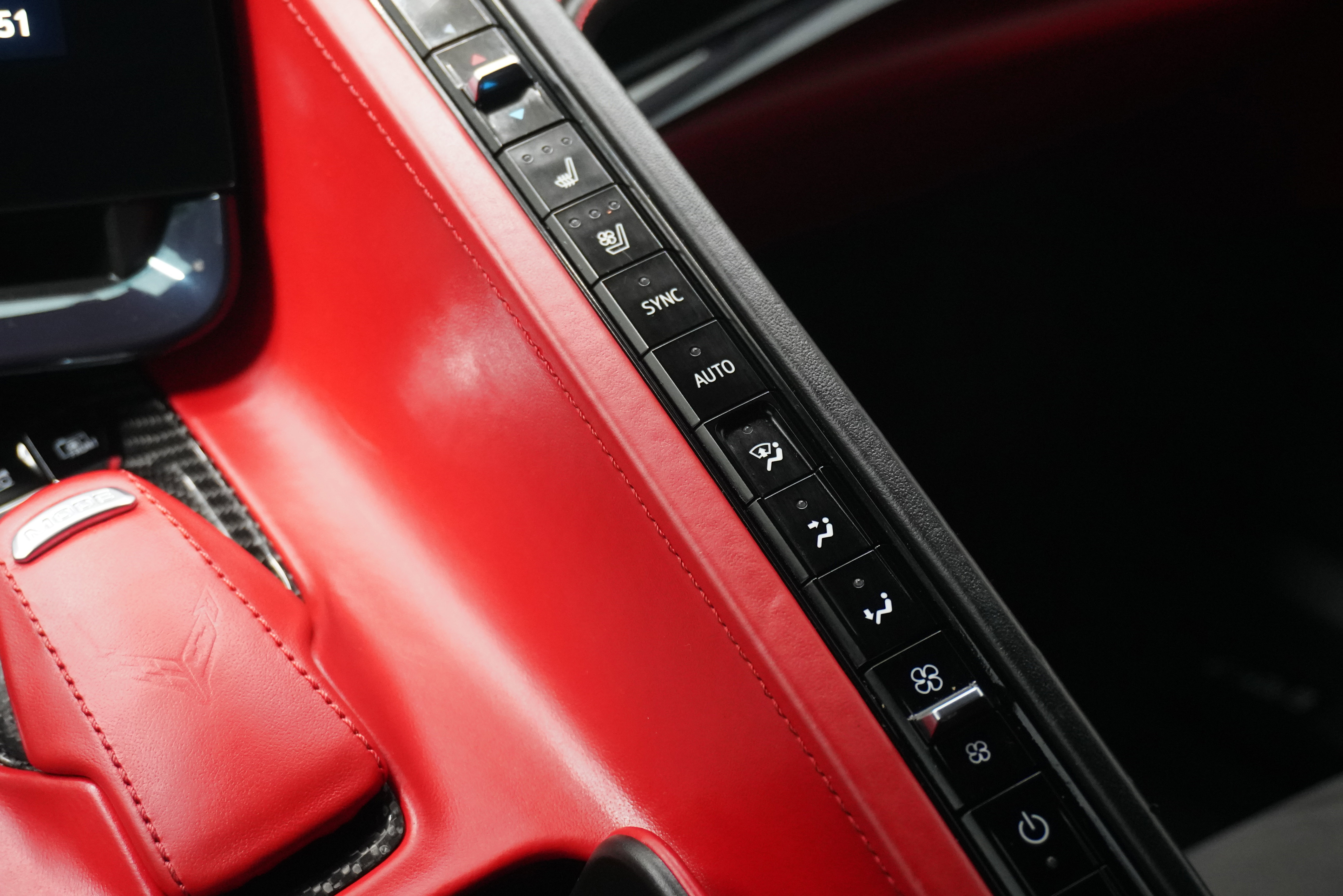 Used 2023 Chevrolet Corvette Stingray Premium Conv w/ Z51 Performance Package image 24