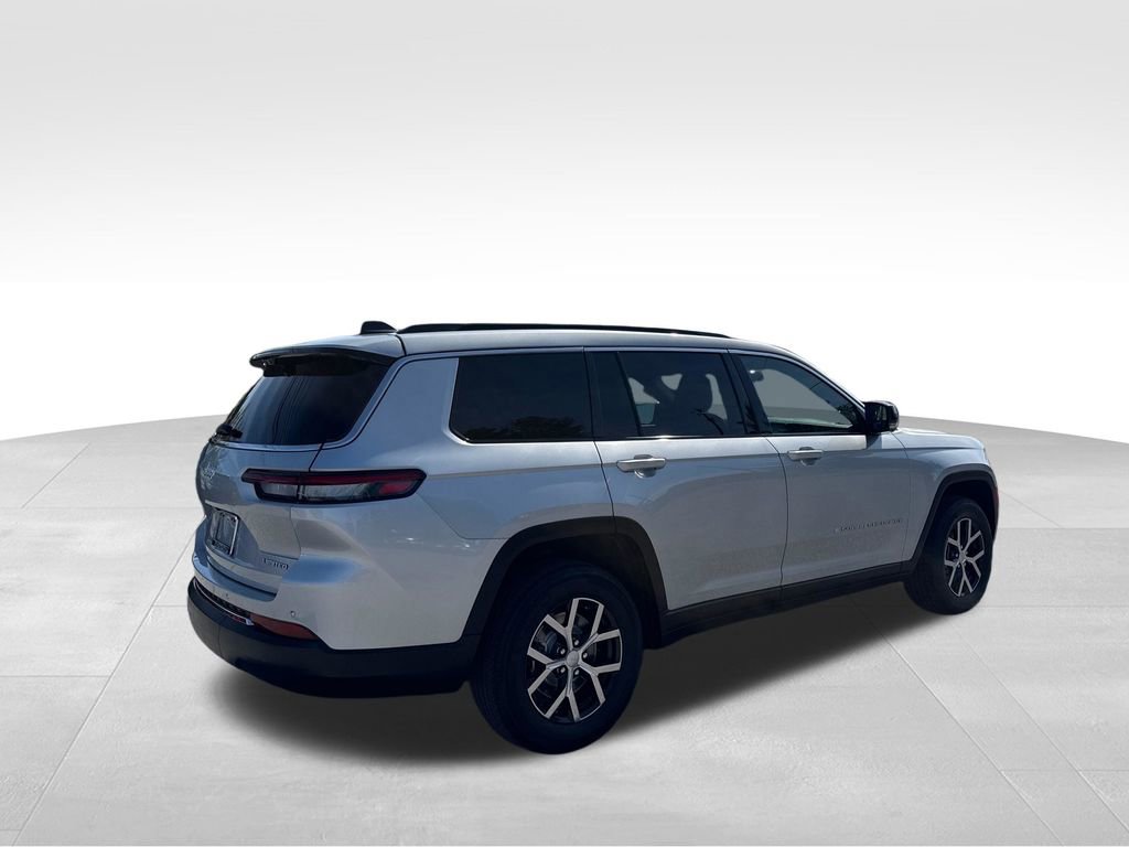 Used 2024 Jeep Grand Cherokee L Limited w/ Luxury Tech Group II AWD/4WD image 6