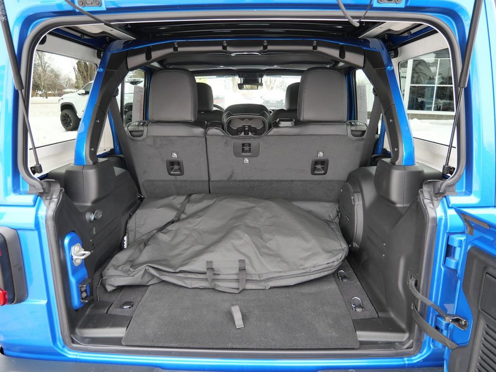 Used 2024 Jeep Wrangler Unlimited Rubicon 392 image 23