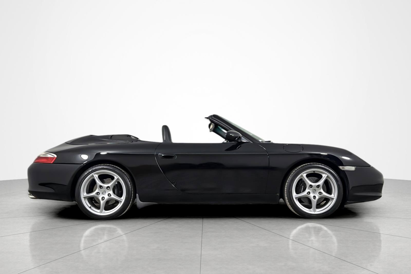 Used 2004 Porsche 911 Carrera RWD image 6