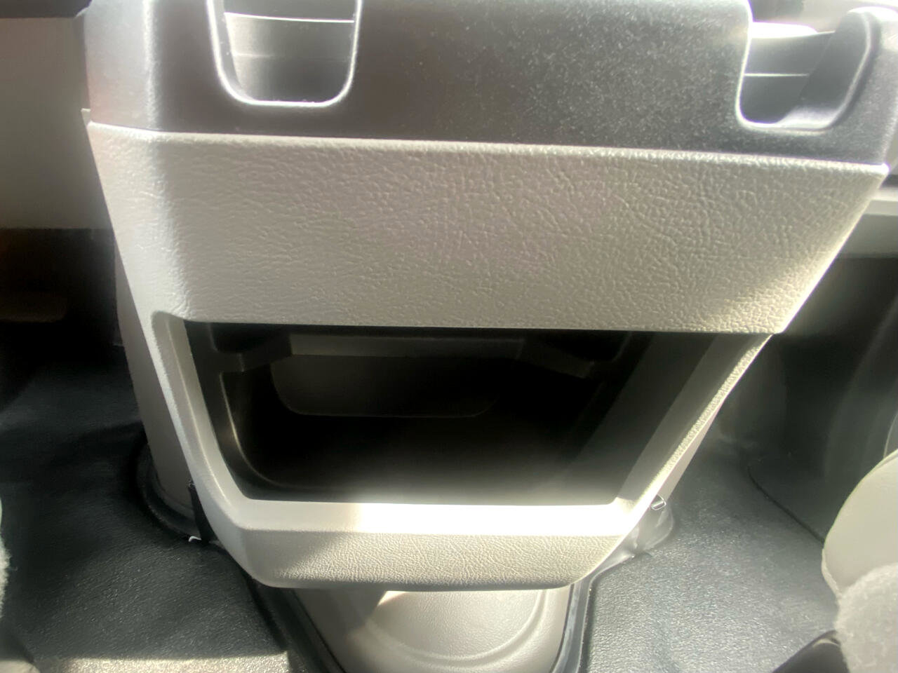 Used 2024 Ford E-350 and Econoline 350 Super Duty w/ Power Windows & Locks Group image 35