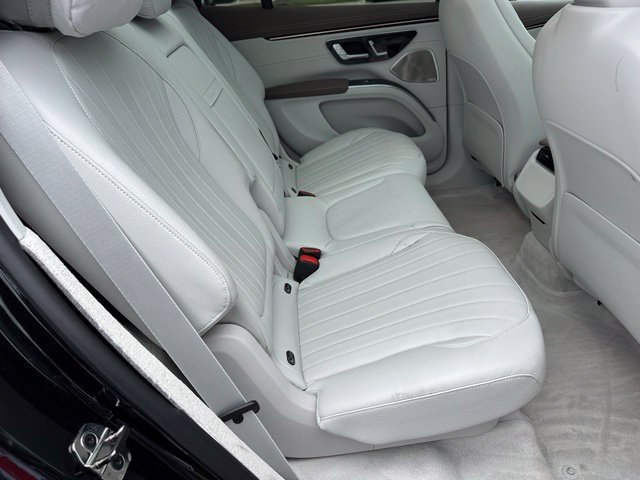 Used 2023 Mercedes-Benz EQS 580 4MATIC SUV image 9