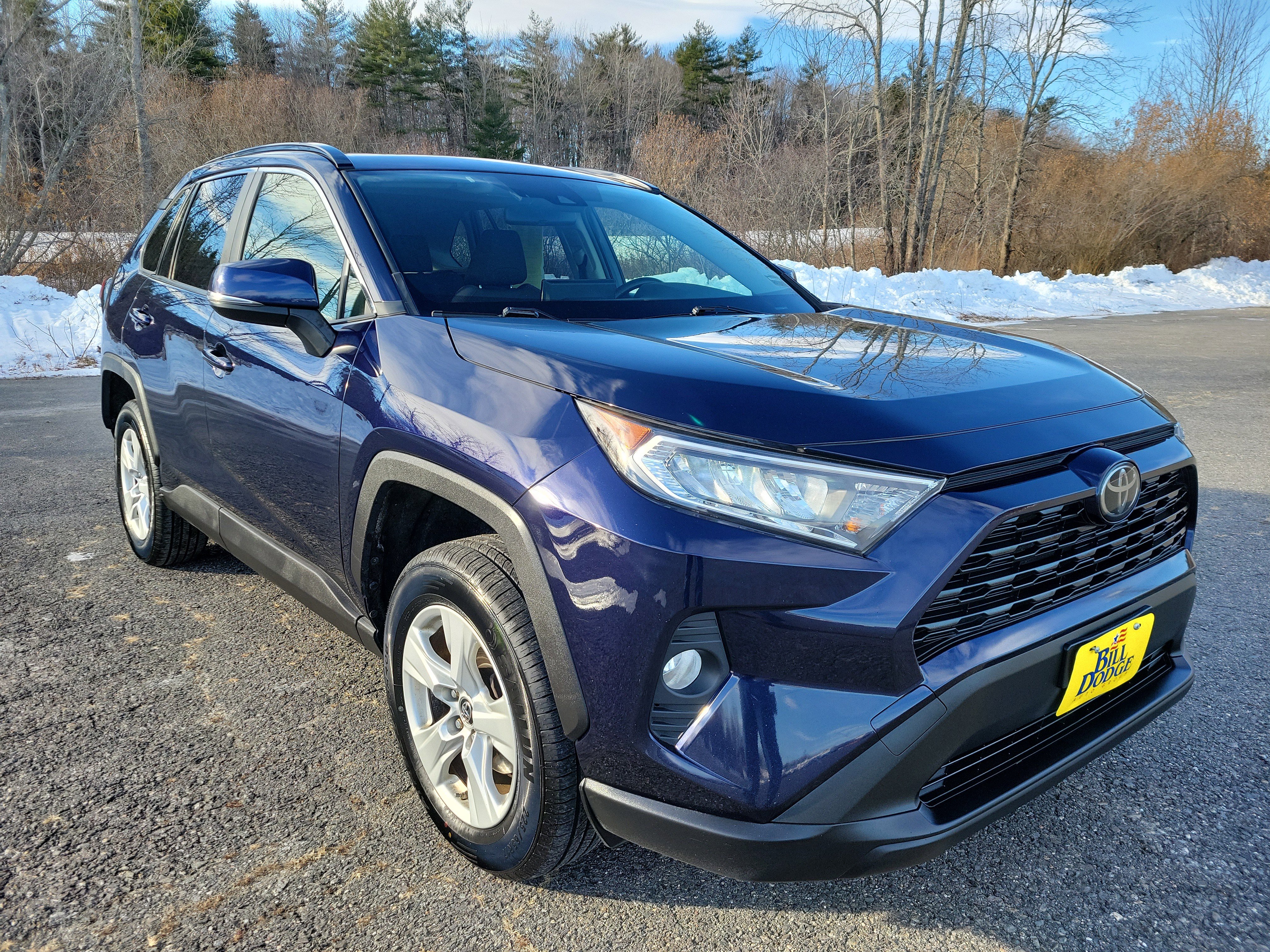 Used 2019 Toyota RAV4 XLE image 3