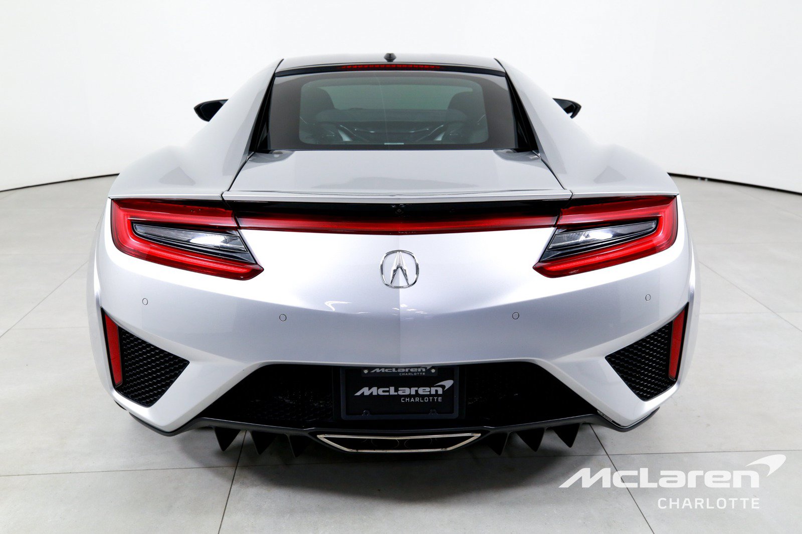 Used 2017 Acura NSX AWD/4WD image 7