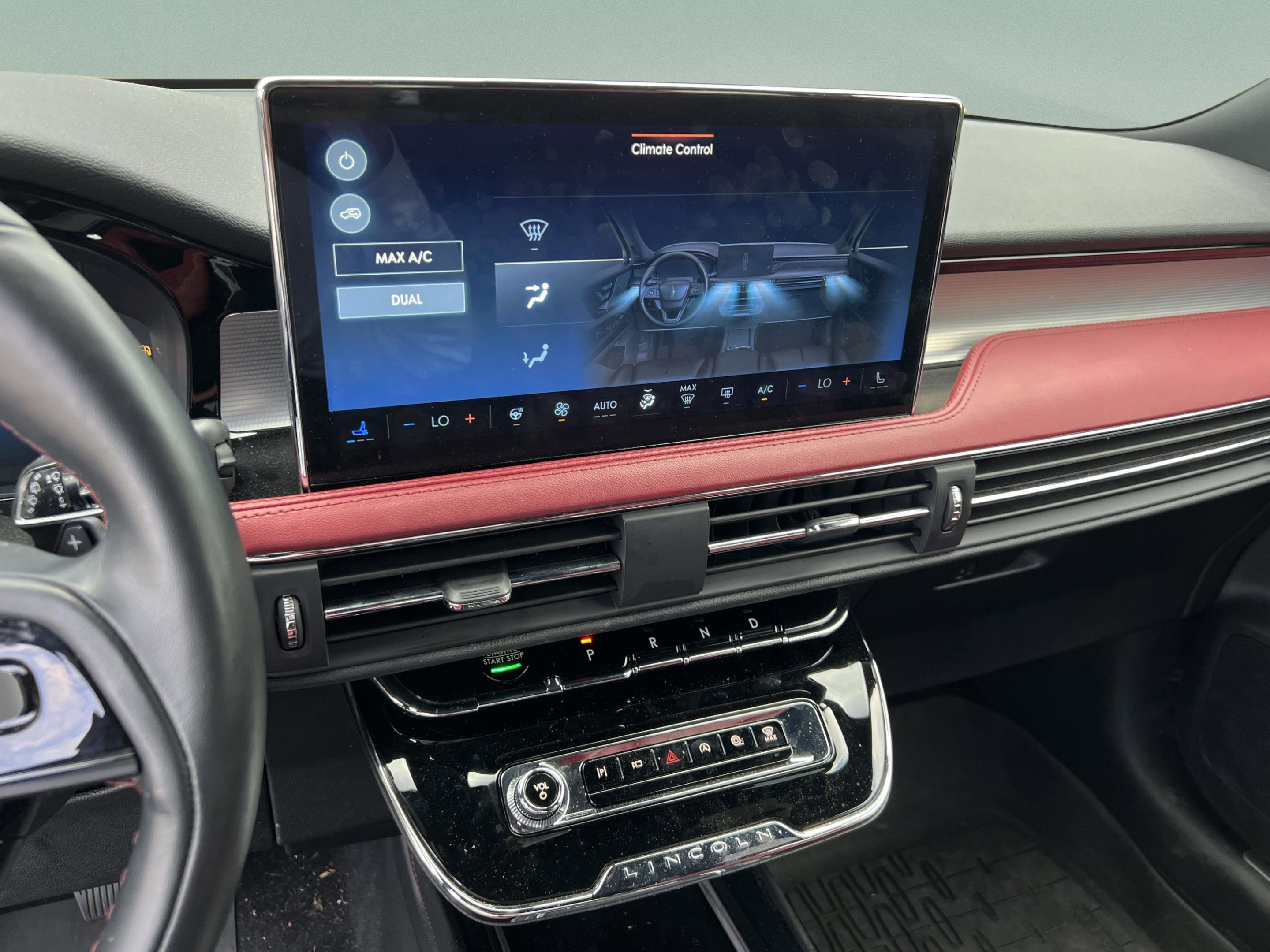 Used 2023 Lincoln Corsair Reserve w/ Equipment Group 201A FWD image 22