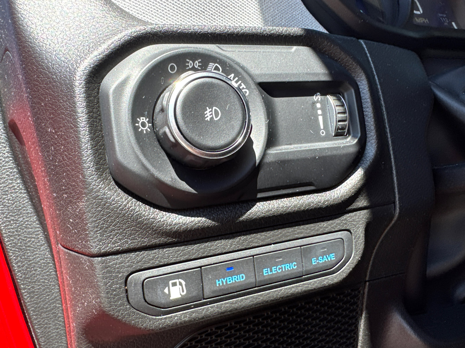 Used 2025 Jeep Wrangler Willys image 33