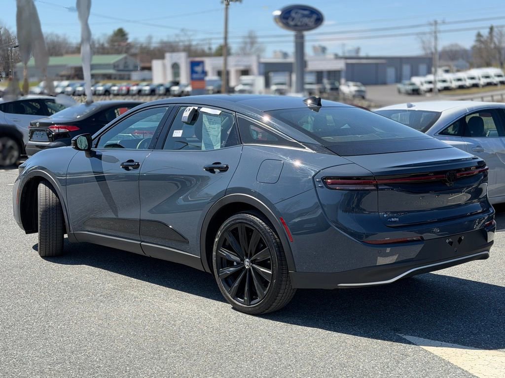 Used 2025 Toyota Crown Nightshade AWD/4WD image 3