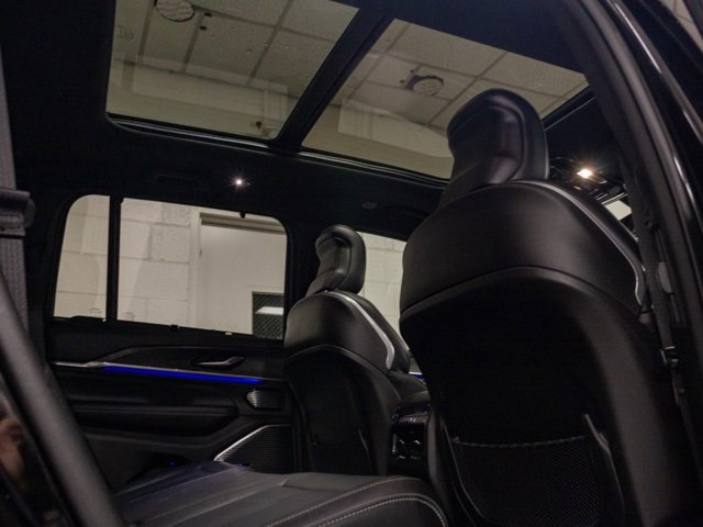 Certified 2023 Jeep Grand Cherokee Overland w/ Adv Protech Group III image 6