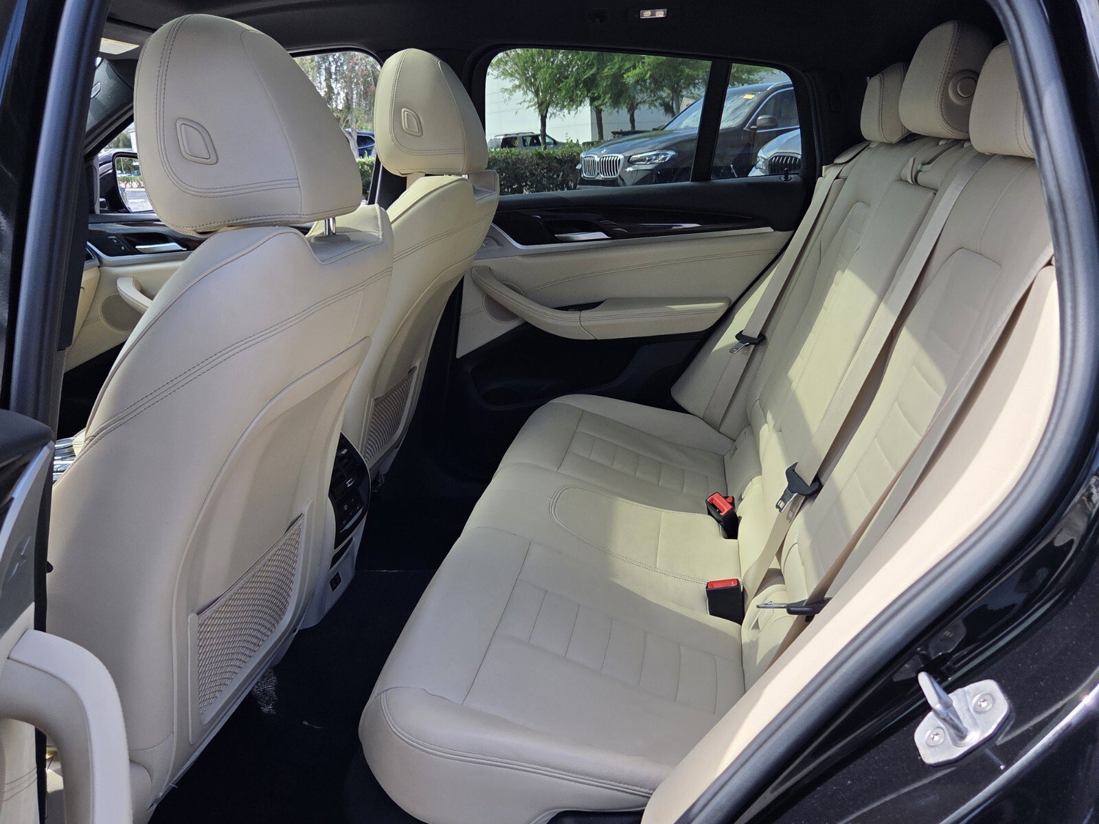 Used 2020 BMW X4 xDrive30i w/ Convenience Package image 11