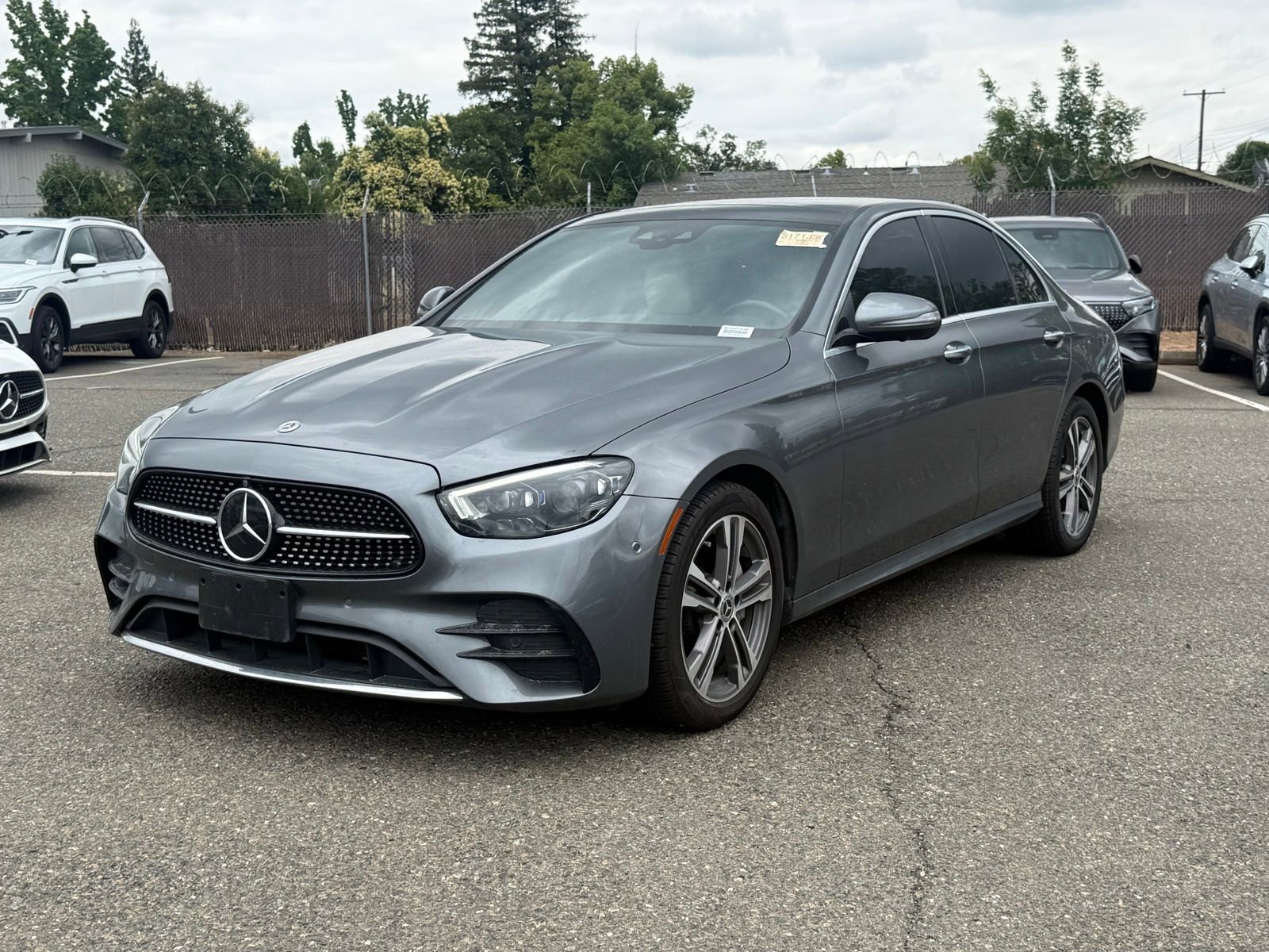 Used 2022 Mercedes-Benz E 350 4MATIC Sedan w/ Driver Assistance Package image 2