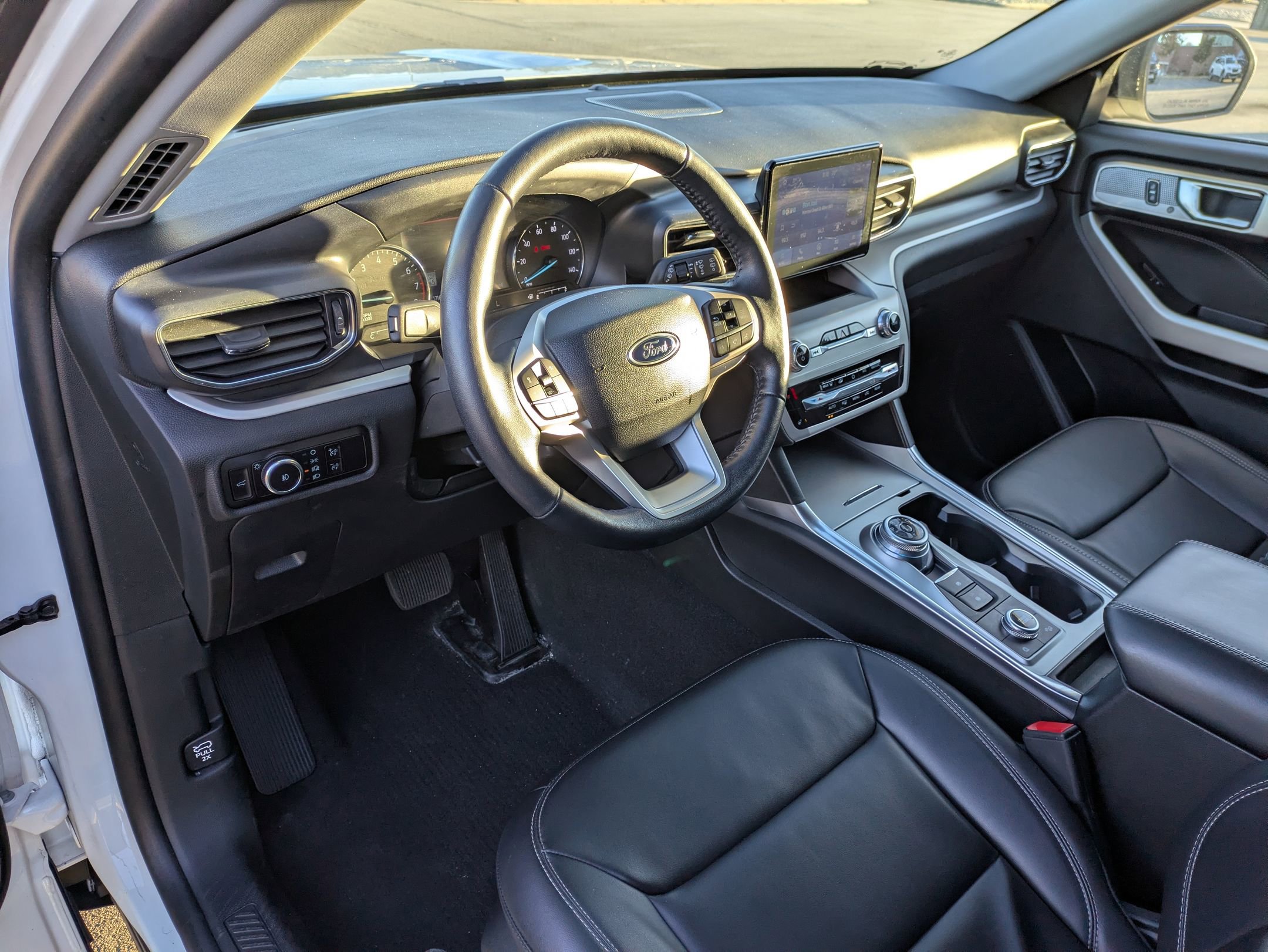 Certified 2023 Ford Explorer XLT w/ Equipment Group 202A image 14